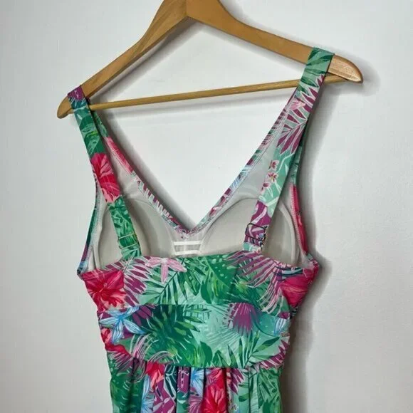 Swimsuits For All Women's Twist Front V-Neck Swimdress Hawaiian Floral Size 10 - Picture 6 of 16